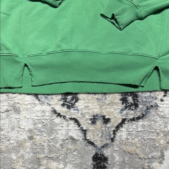 Aerie Green Crewneck Sweatshirt Ice Cold Ski Resort Patch XS - Picture 4 of 6